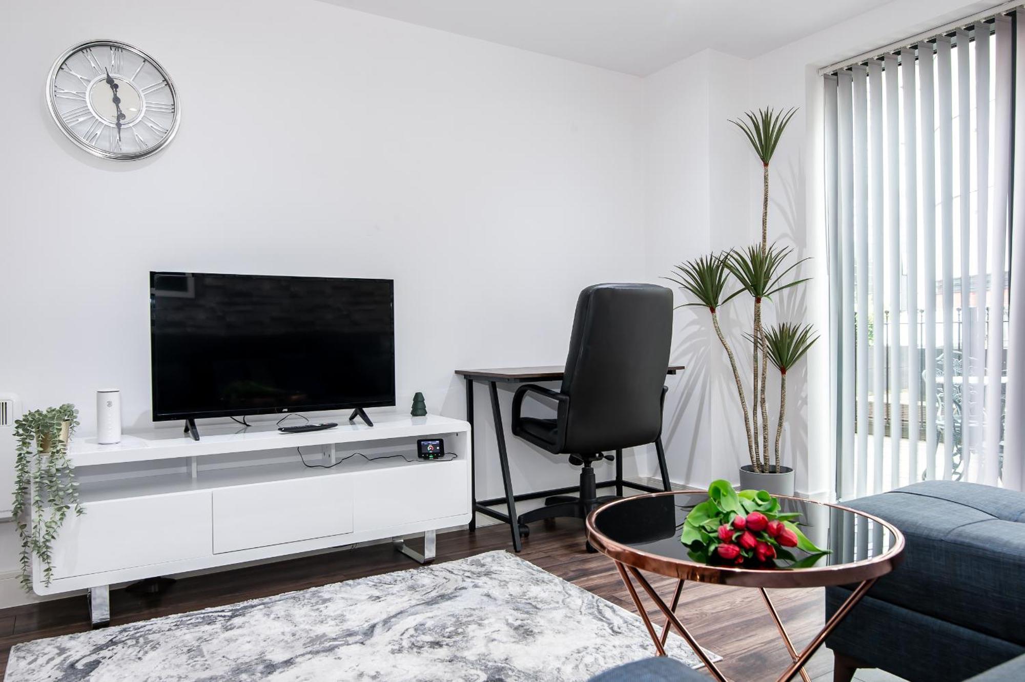 Stunning Apartment In Бирмингам Екстериор снимка